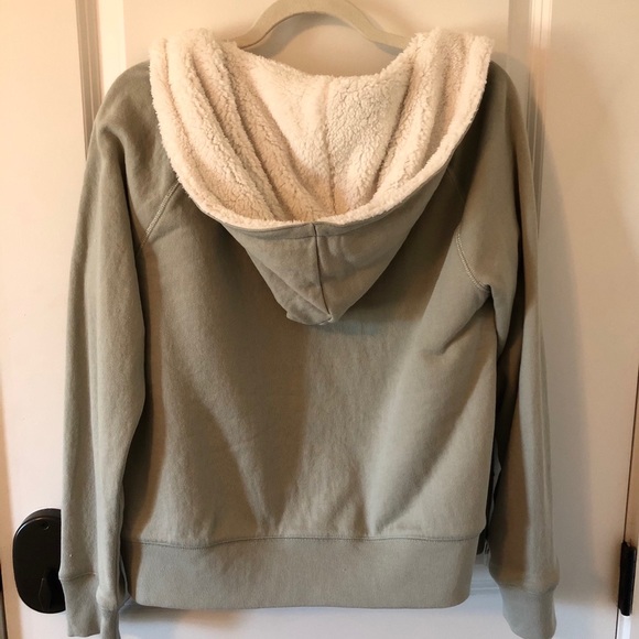 GAP Zip Up, Fur Lined Jacket with Hood - Picture 5 of 8